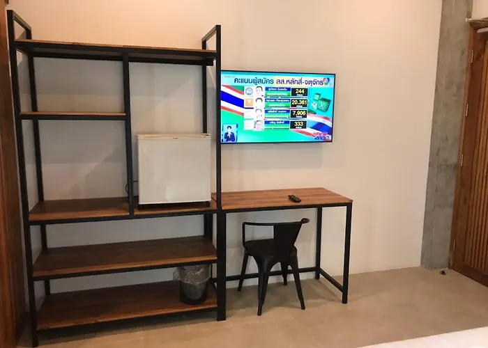 Отель Loft 202